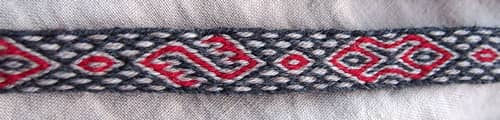 D 02 tablet woven band